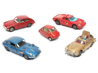 Lot 290 - CORGI TOYS (GB) (5)