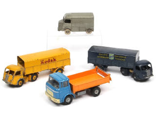 Lot 368 - DINKY TOYS (FRANCE) (4)