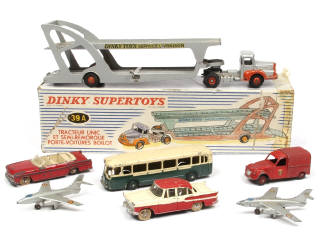 Lot 395 - DINKY TOYS (FRANCE) (7)