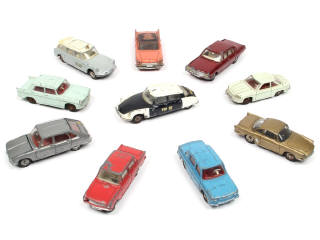 Lot 384 - DINKY TOYS (FRANCE) (10)