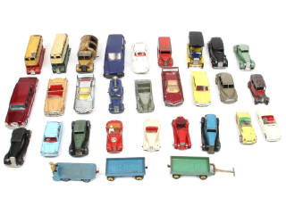 Lot 405 - DINKY TOYS (GB) (30)