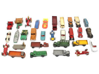 Lot 410 - DINKY TOYS (GB) (30)