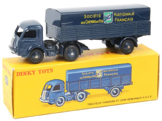 Lot 688 - DINKY TOYS (FRANCE) (1)