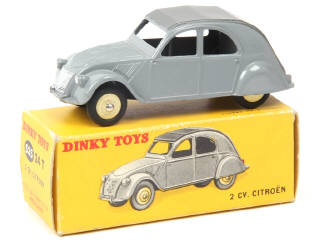 Lot 614 - DINKY TOYS (FRANCE) (1)