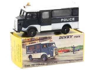 Lot 709 - DINKY TOYS (FRANCE) (1)
