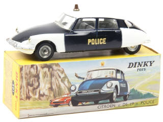 Lot 656 - DINKY TOYS (FRANCE) (1)