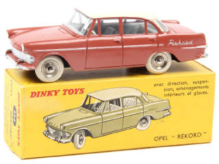 Lot 644 - DINKY TOYS (FRANCE) (1)