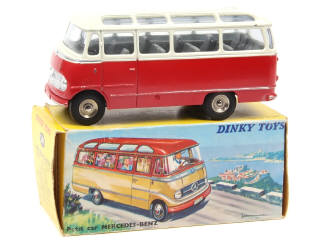 Lot 705 - DINKY TOYS (FRANCE) (1)