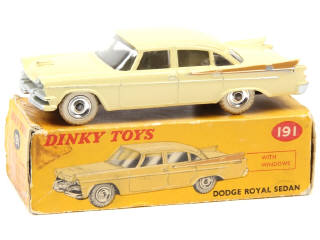 Lot 559 - DINKY TOYS (GB) (1)