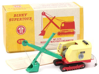 Lot 581 - DINKY TOYS (GB) (1)