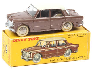 Lot 628 - DINKY TOYS (FRANCE) (1)