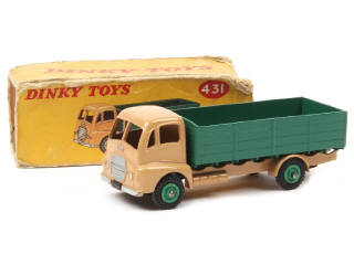 Lot 568 - DINKY TOYS (GB) (1)
