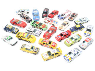 Lot 261 - DIVERS (26)