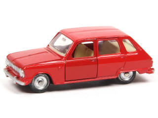 Lot 560 - DINKY TOYS (FRANCE) (1)