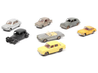 Lot 396 - DINKY TOYS (FRANCE) (7)
