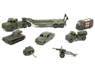 Lot 378 - DINKY TOYS (7)