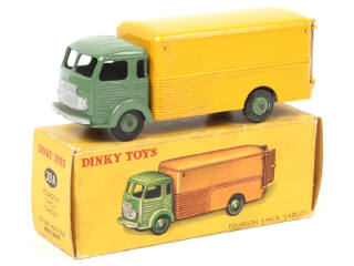 Lot 385 - DINKY TOYS (FRANCE) (1)