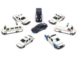 Lot 411 - CORGI TOYS (GB) (8)
