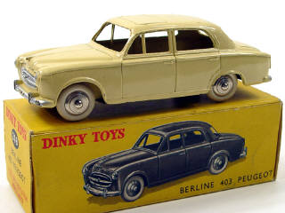 Lot 717 - DINKY TOYS FRANCE (1)