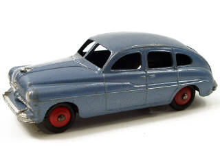 Lot 696 - DINKY TOYS (FRANCE) (1)