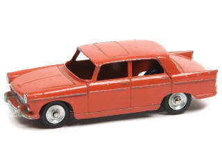 Lot 326 - DINKY TOYS (FRANCE) Série JUNIOR (1)
