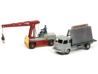 Lot 391 - DINKY TOYS (FRANCE) (2)