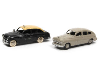 Lot 369 - DINKY TOYS (FRANCE) (2)