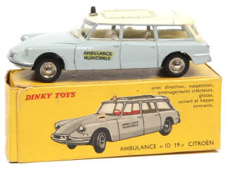 Lot 408 - DINKY TOYS (FRANCE) (1)