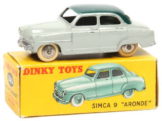 Lot 392 - DINKY TOYS (FRANCE) (1)