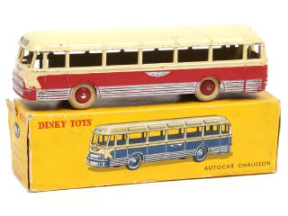 Lot 418 - DINKY TOYS (FRANCE) (1)