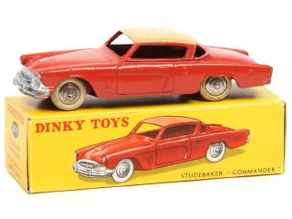 Lot 395 - DINKY TOYS (FRANCE) (1)