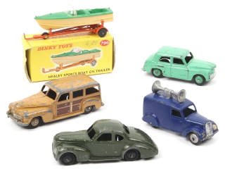 Lot 156 - DINKY TOYS (GB) (5)