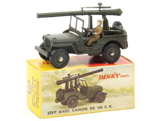 Lot 322 - DINKY TOYS (FRANCE) (1)