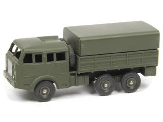 Lot 448 - DINKY TOYS (FRANCE) (1)