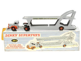 Lot 422 - DINKY TOYS (FRANCE) (1)