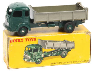 Lot 418 - DINKY TOYS (FRANCE) (1)