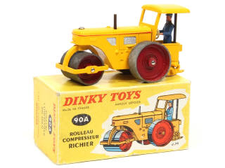 Lot 410 - DINKY TOYS (FRANCE) (1)