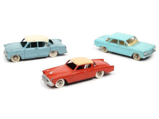 Lot 445 - DINKY TOYS (FRANCE) (3)