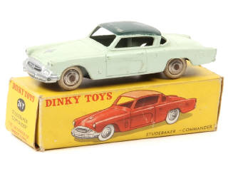 Lot 408 - DINKY TOYS (FRANCE) (1)