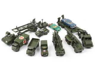 Lot 427 - DINKY TOYS (GB) (10)