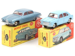 Lot 536 - DINKY TOYS (GB) (2)