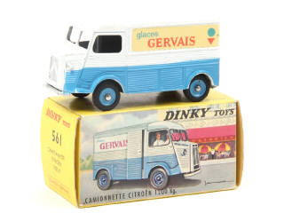 Lot 671 - DINKY TOYS (FRANCE) (1)
