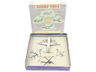 Lot 703 - DINKY TOYS (FRANCE) (1)