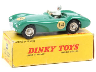 Lot 596 - DINKY TOYS (FRANCE) (1)