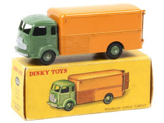 Lot 677 - DINKY TOYS (FRANCE) (1)