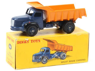 Lot 680 - DINKY TOYS (FRANCE) (1)