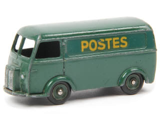 Lot 662 - DINKY TOYS (FRANCE) (1)