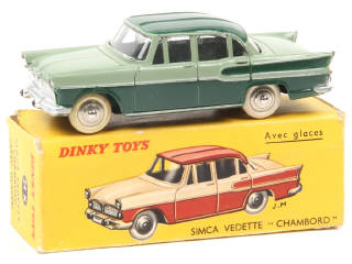Lot 582 - DINKY TOYS (FRANCE) (1)