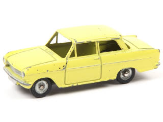 Lot 546 - DINKY TOYS (FRANCE) Série JUNIOR (1)