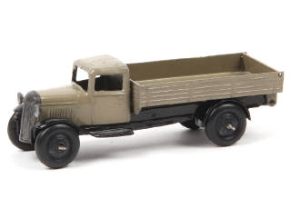 Lot 334 - DINKY TOYS (GB) (1)